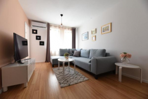 Mary's apartment